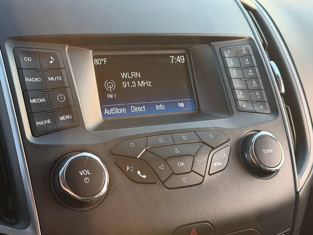 Used 2016 Ford Edge SE FWD image 18