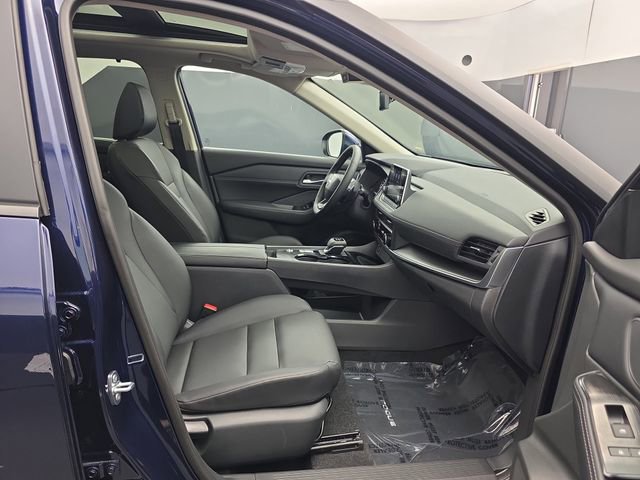 Used 2026 Nissan Rogue SV w/ SV Premium Package image 47