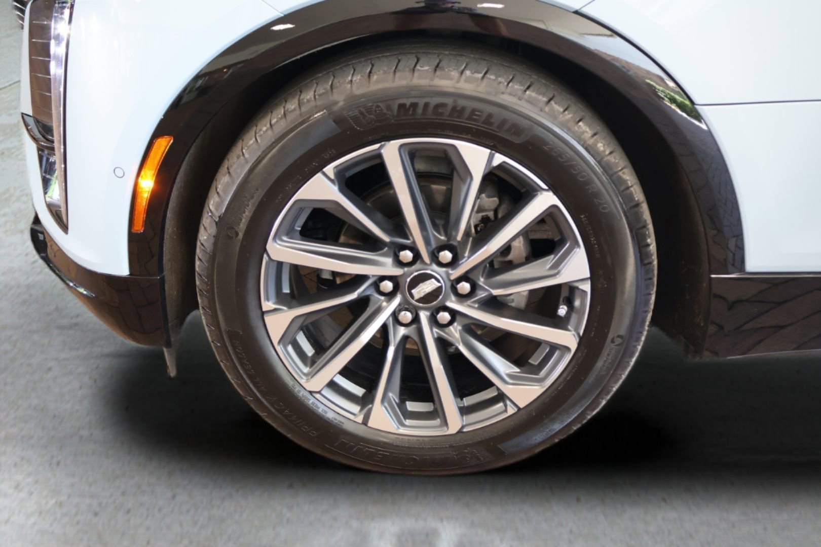 Certified 2024 Cadillac Lyriq Sport w/ LPO, Floor Liner Package AWD/4WD image 29