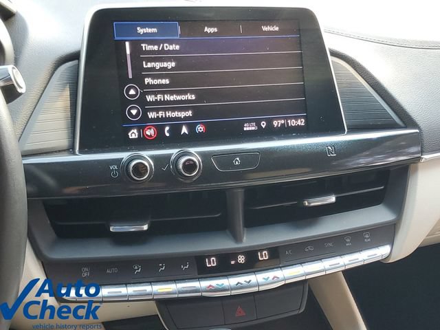 Used 2020 Cadillac CT4 Luxury w/ Sun And Sound Package RWD image 28