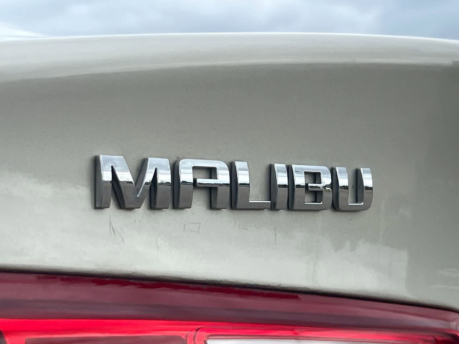 Used 2016 Chevrolet Malibu LT FWD image 13