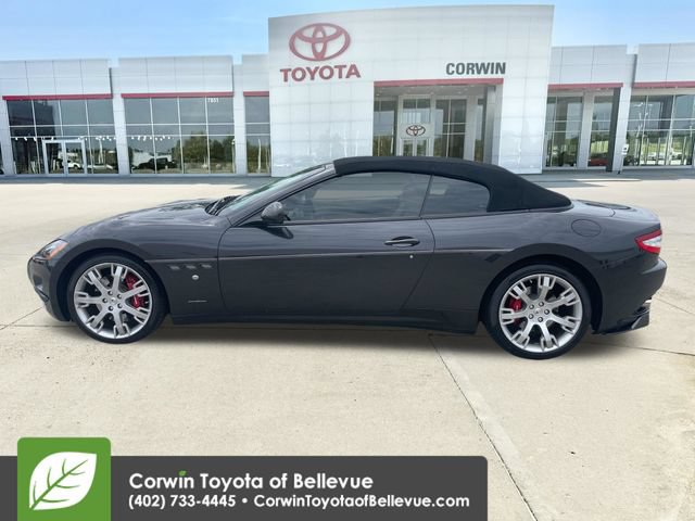Used 2015 Maserati GranTurismo Convertible RWD image 2
