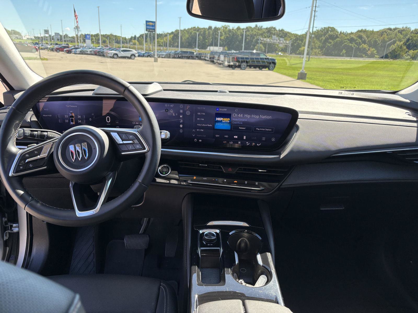 Used 2025 Buick Envision Preferred AWD/4WD image 16