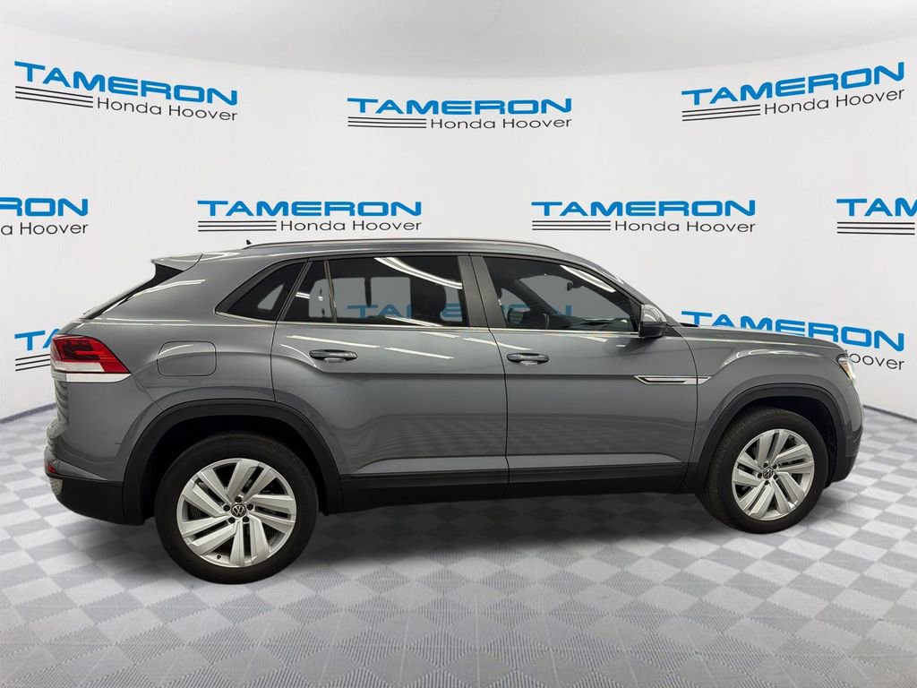 Used 2022 Volkswagen Atlas Cross Sport SE w/ Panoramic Sunroof Package image 6