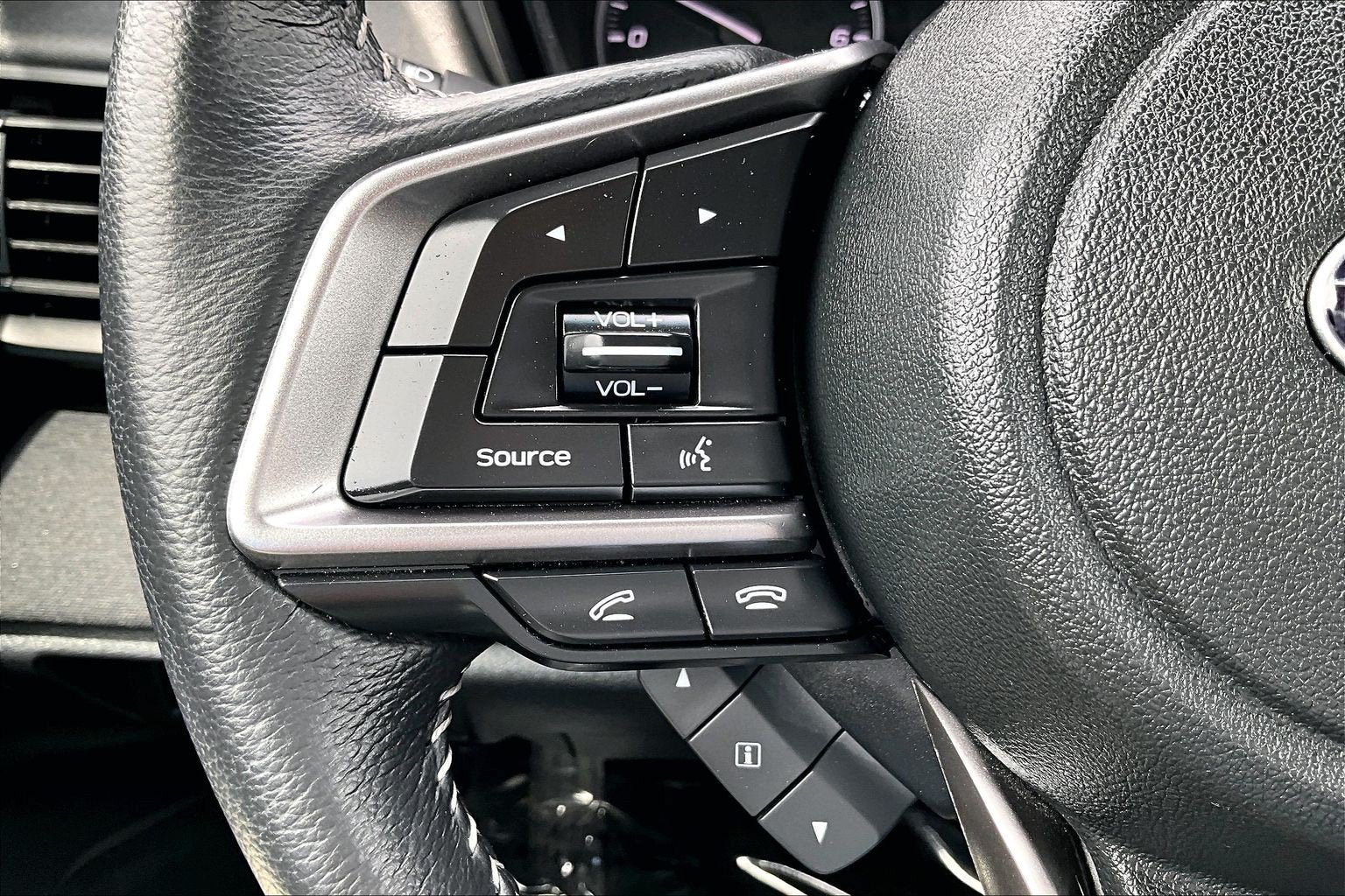 Used 2022 Subaru Legacy Premium AWD/4WD image 16