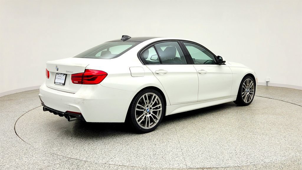 Used 2016 BMW 340i Sedan RWD image 5