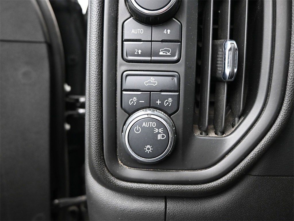 Used 2021 Chevrolet Silverado 1500 Custom w/ Rally Edition image 31