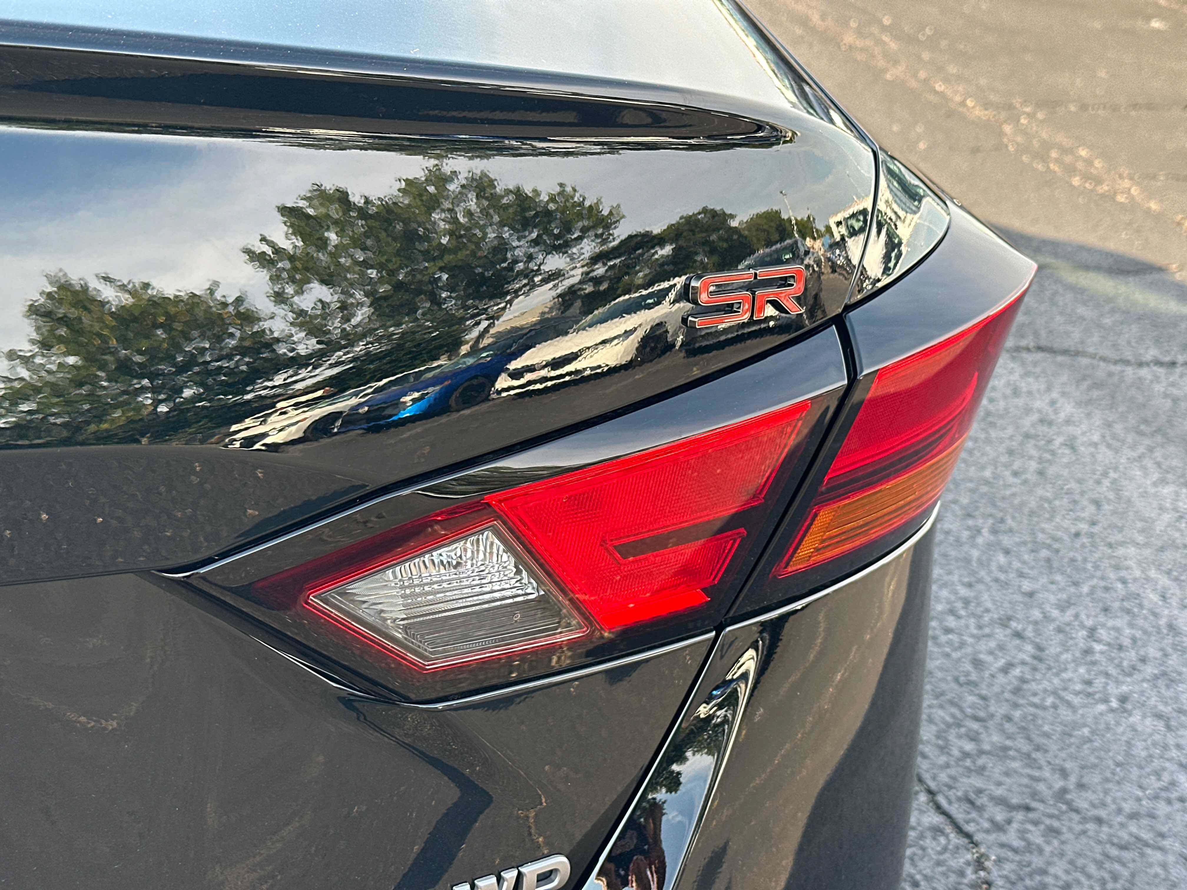 New 2026 Nissan Altima 2.5 SR AWD/4WD image 12