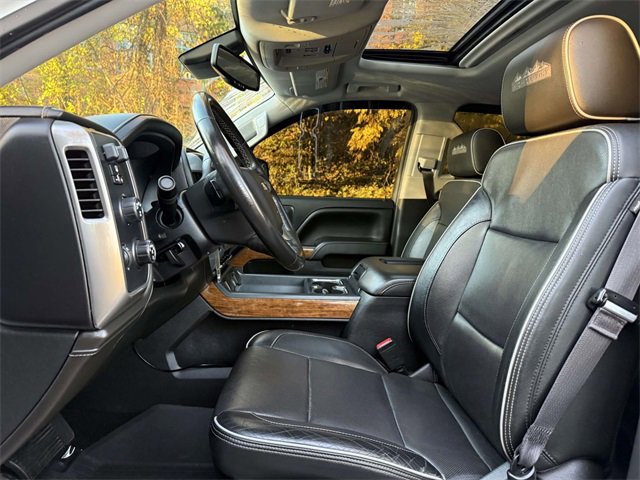 Used 2017 Chevrolet Silverado 1500 High Country image 9