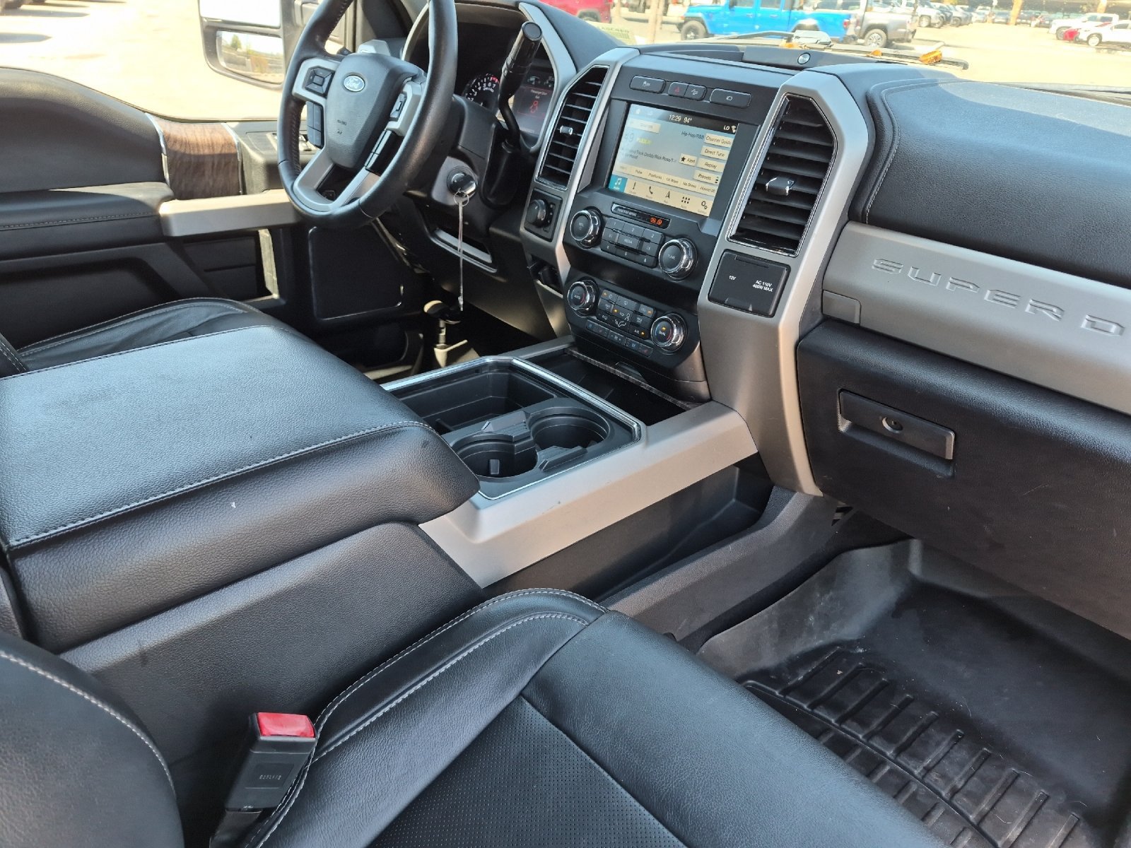Used 2019 Ford F250 Lariat w/ Lariat Value Package AWD/4WD image 14