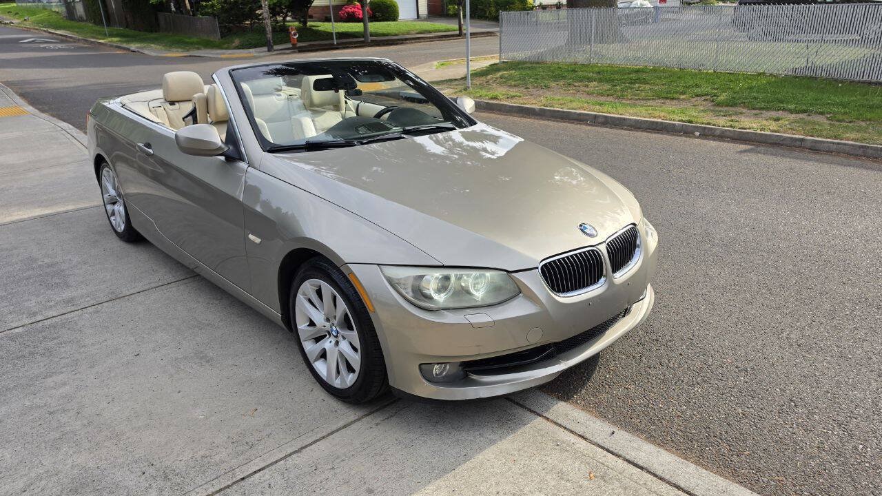 Used 2011 BMW 328i Convertible RWD image 10
