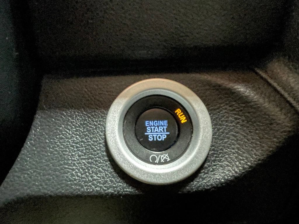 Used 2018 RAM 2500 Laramie w/ Snow Chief Group AWD/4WD image 31