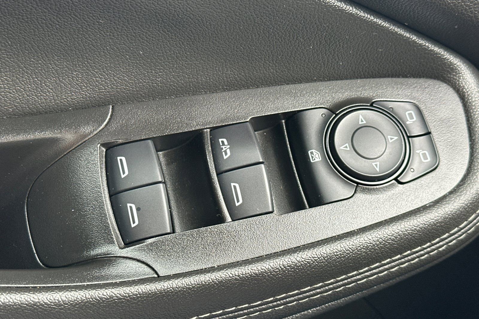 Certified 2024 Buick Encore GX Preferred image 12