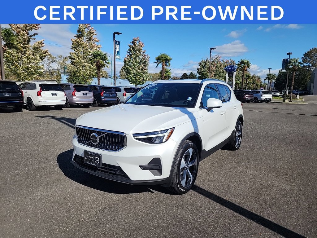 Used 2025 Volvo XC40 B5 Core w/ Protection Package Premier