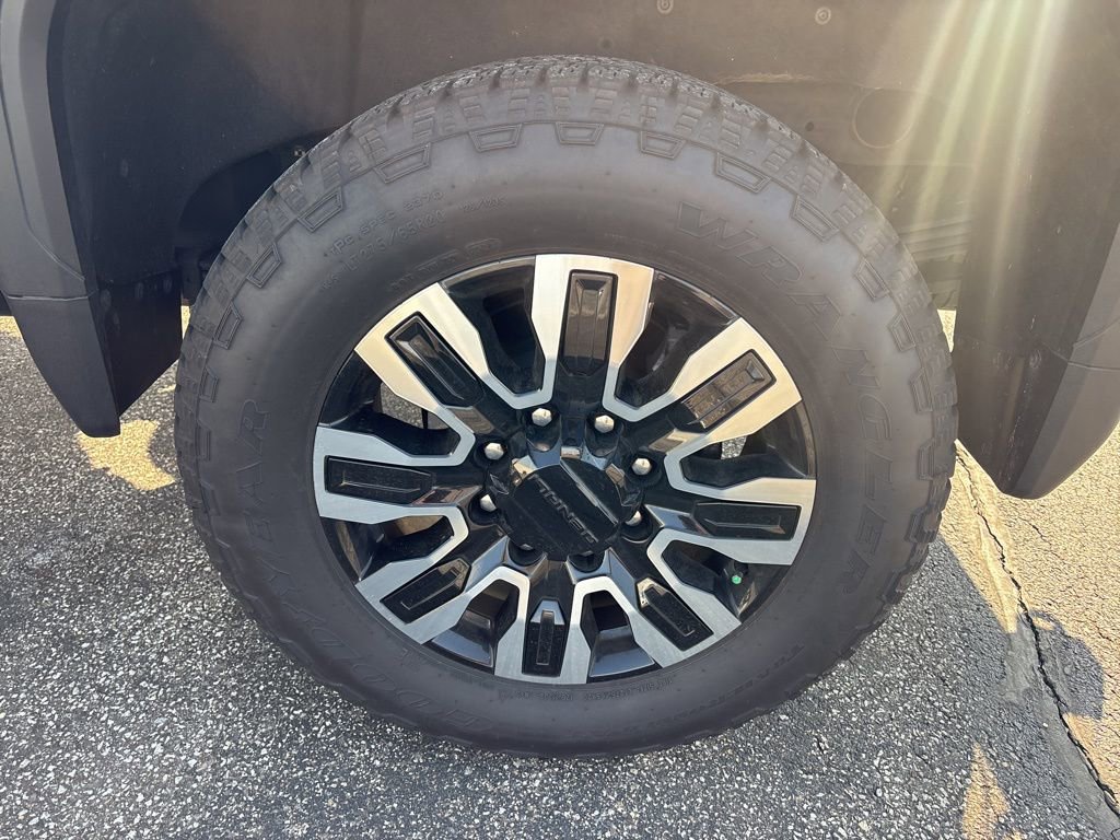 Used 2024 GMC Sierra 2500 Denali Ultimate image 10