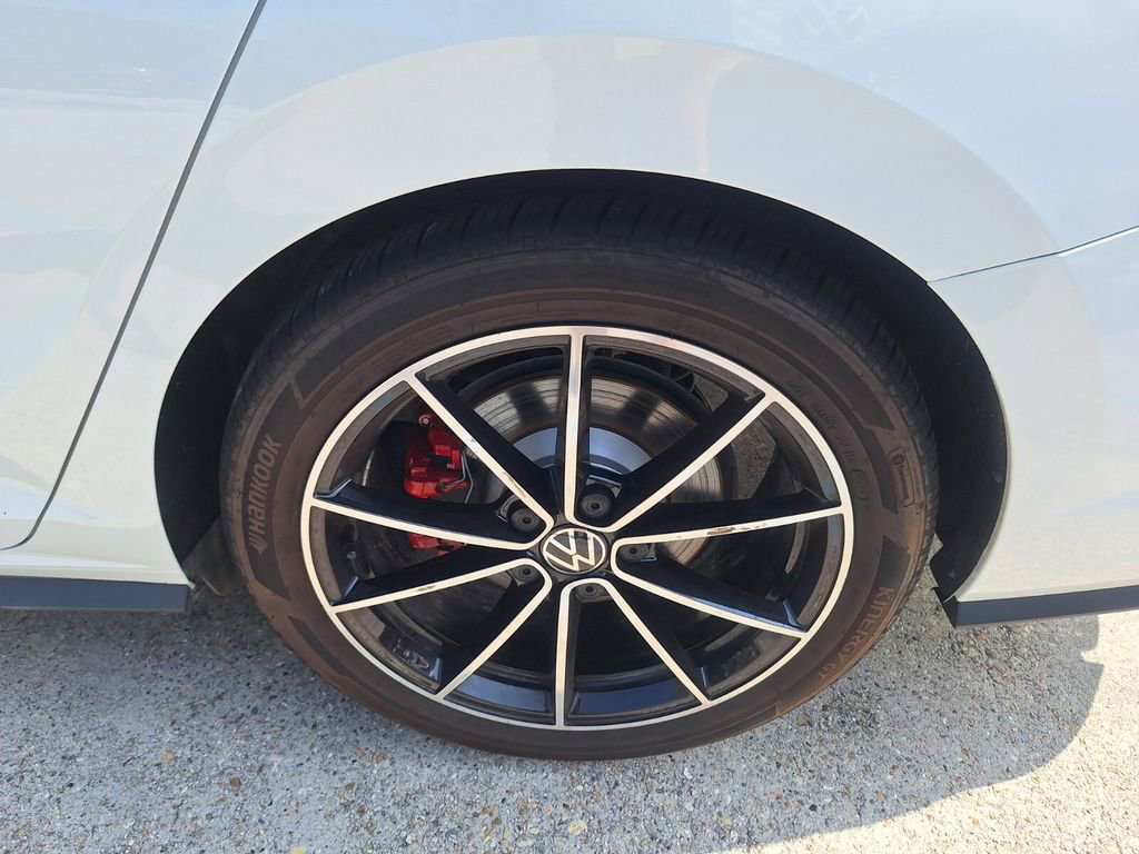 Used 2025 Volkswagen Jetta GLI Autobahn image 24