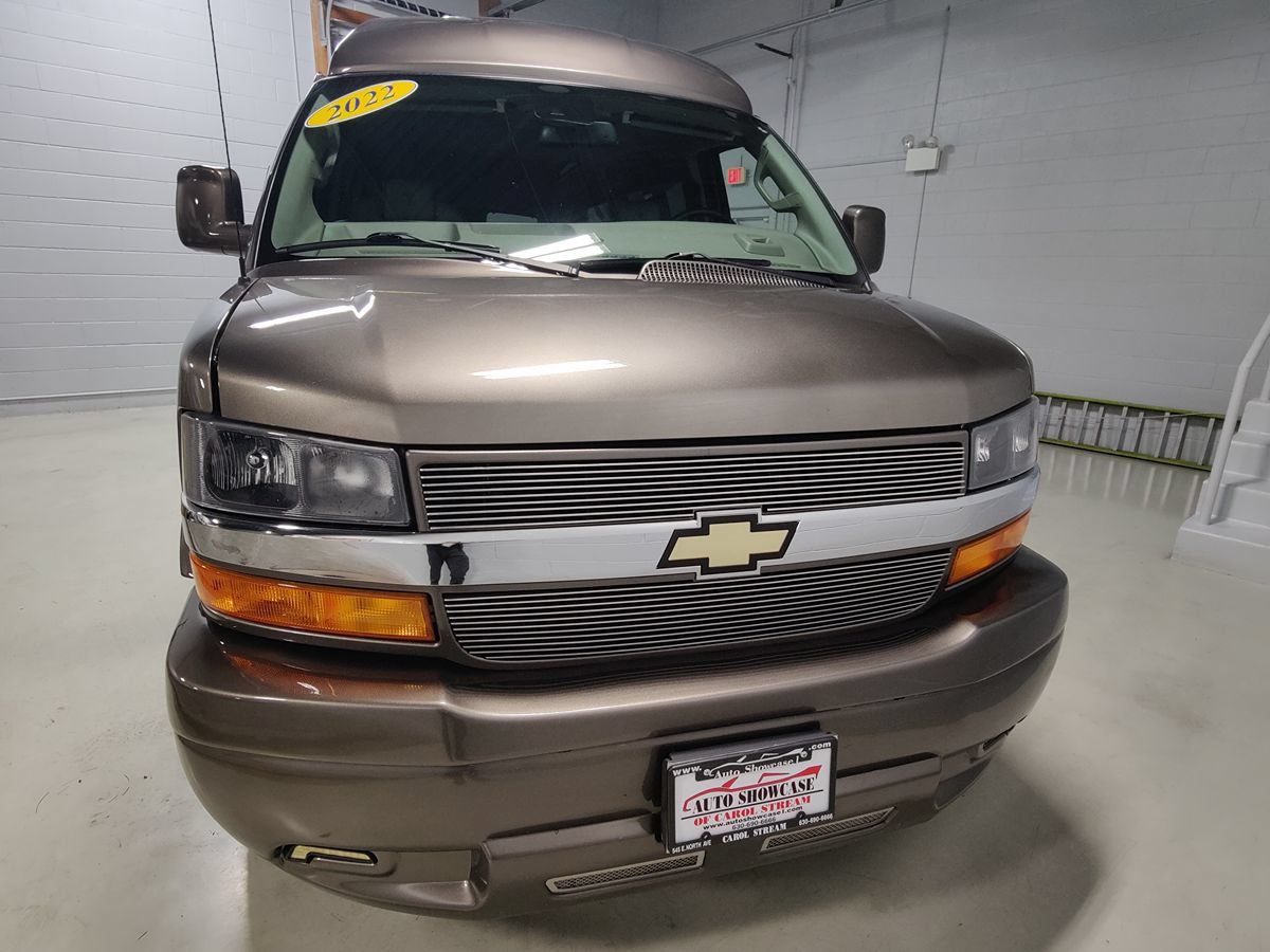 Used 2022 Chevrolet Express 2500 Extended w/ Enhanced Convenience Package RWD image 3