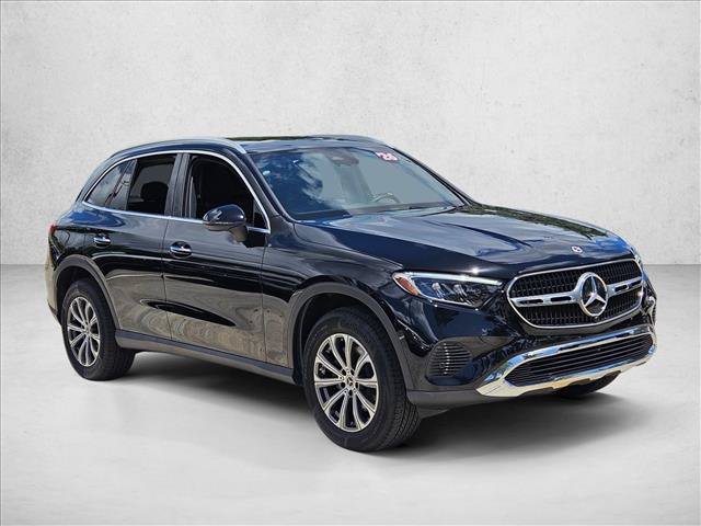 Used 2026 Mercedes-Benz GLC 300 image 3