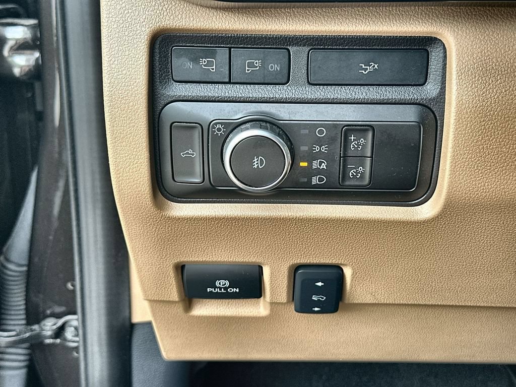 Used 2024 Ford F250 Lariat w/ Lariat Ultimate Package AWD/4WD image 18