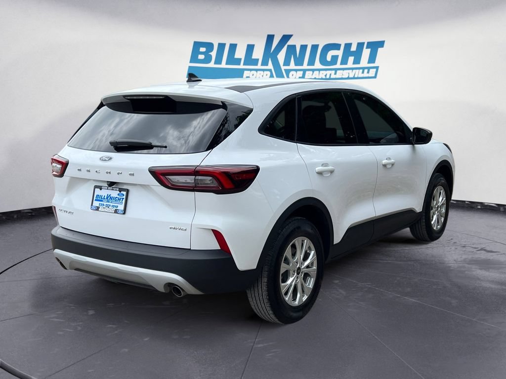Used 2026 Ford Escape Active AWD/4WD image 5