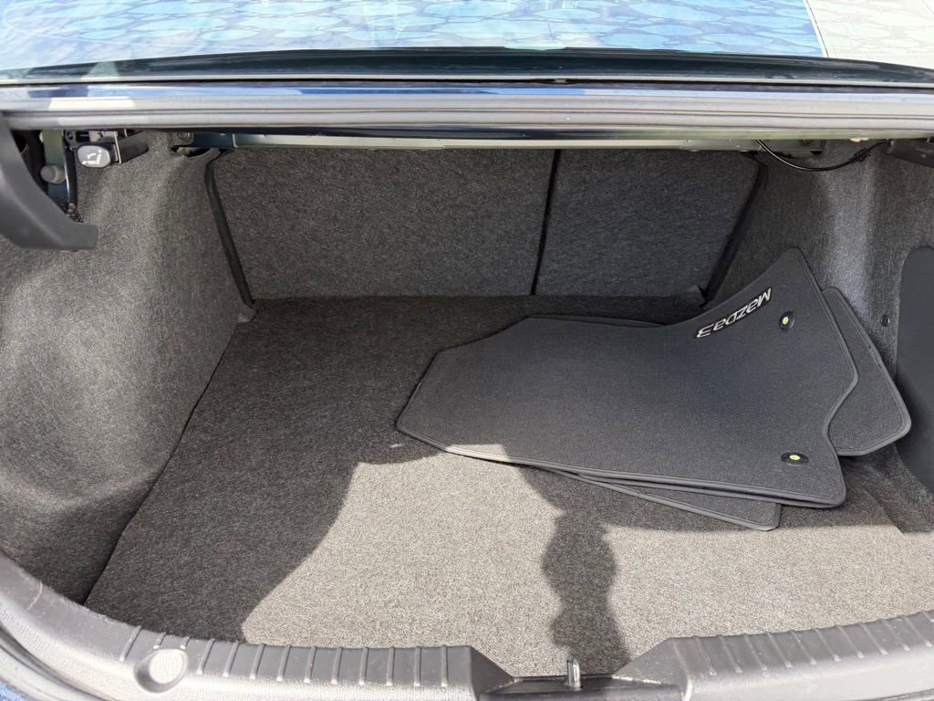 Used 2018 MAZDA MAZDA3 Sport FWD image 29