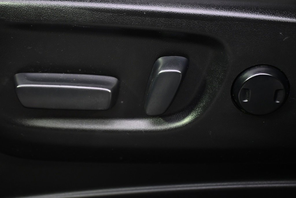 Used 2017 Toyota Sienna Limited Premium image 11