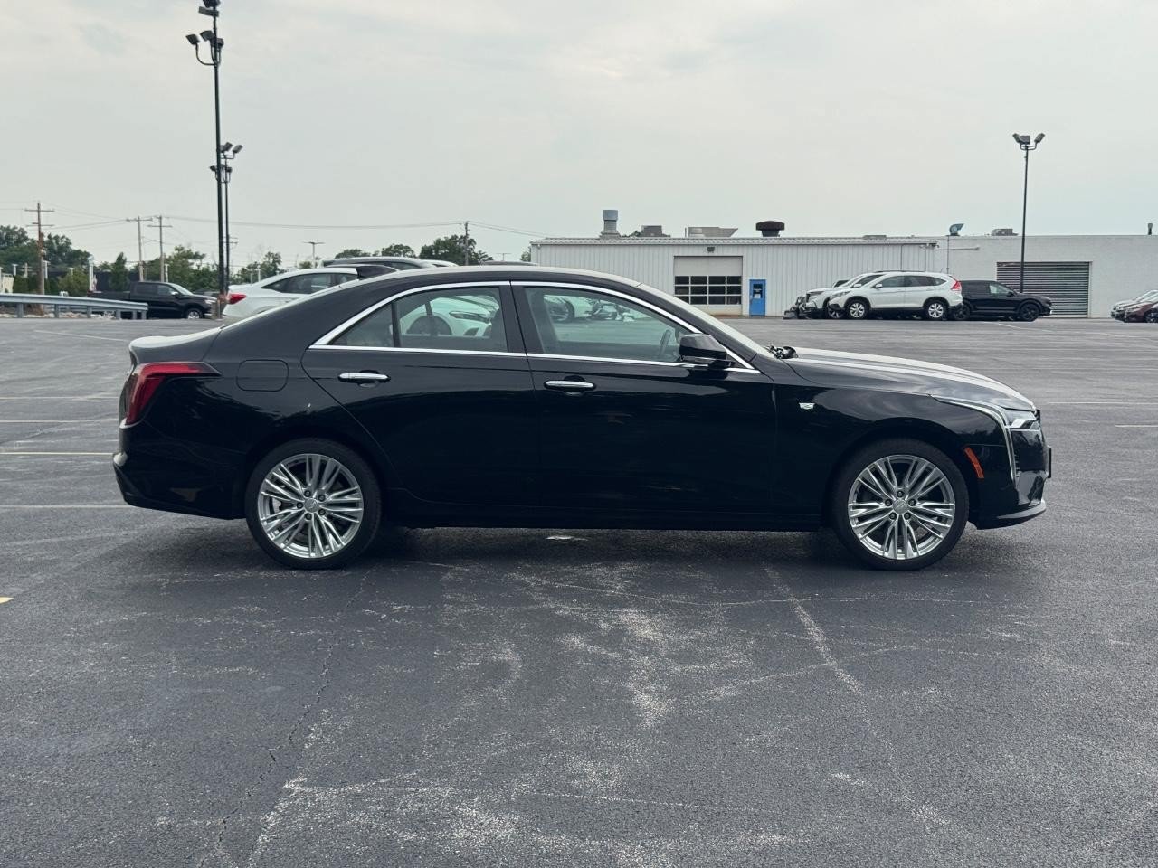 Used 2026 Cadillac CT4 Premium Luxury AWD/4WD image 3