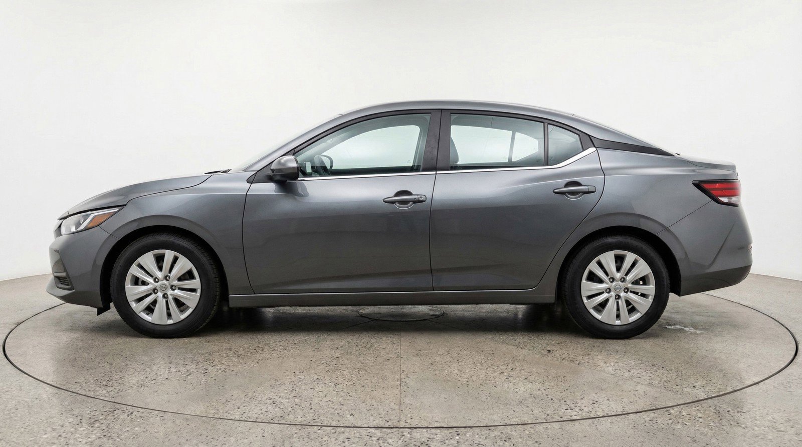 Used 2025 Nissan Sentra S FWD image 5