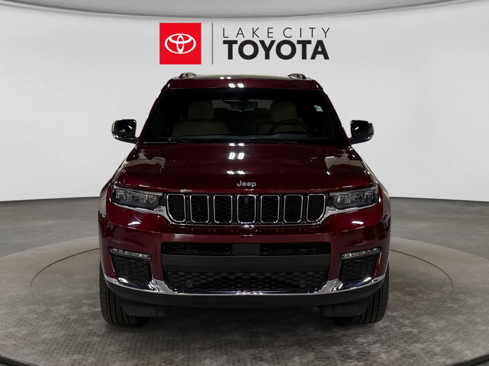 Used 2025 Jeep Grand Cherokee L Limited w/ Luxury Tech Group II RWD image 14