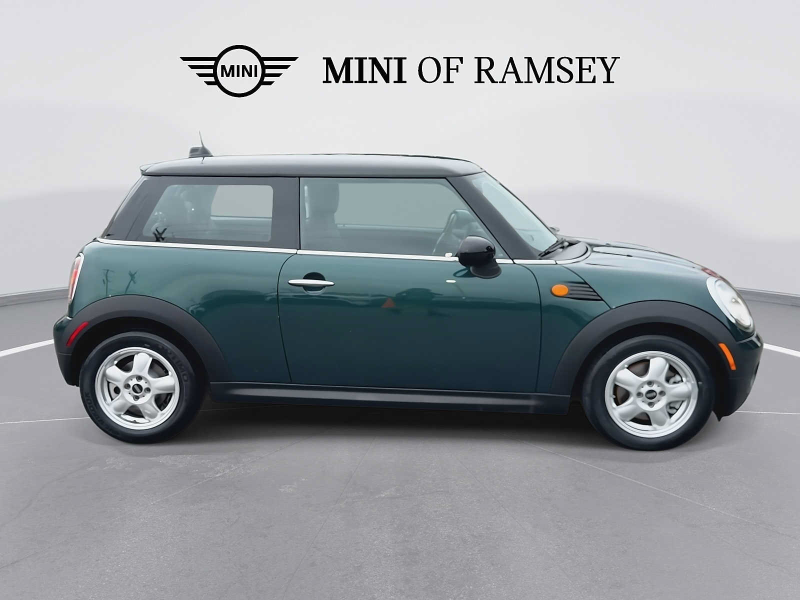 Used 2009 MINI Cooper Hardtop FWD image 9