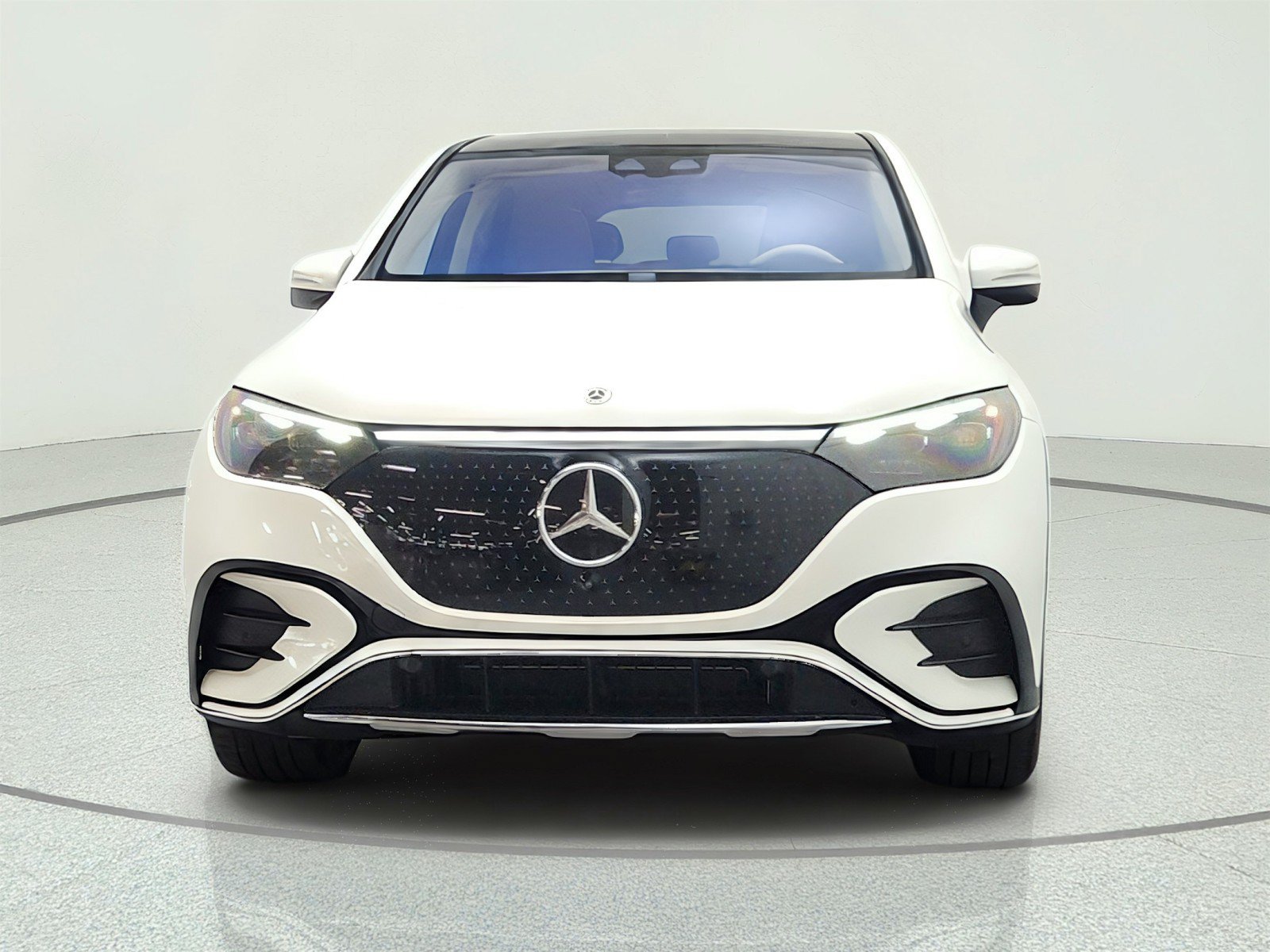 Used 2023 Mercedes-Benz EQE 500 4MATIC SUV image 2