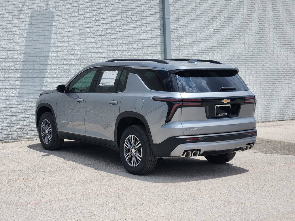 New 2026 Chevrolet Traverse LT FWD image 3