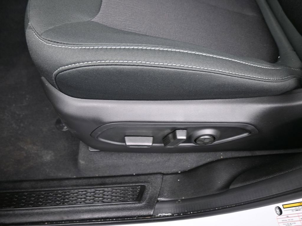 New 2026 Jeep Grand Cherokee L Laredo image 15