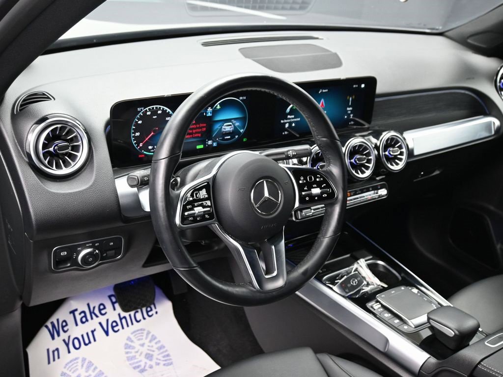 Used 2023 Mercedes-Benz EQB 250+ w/ Exclusive Package image 19