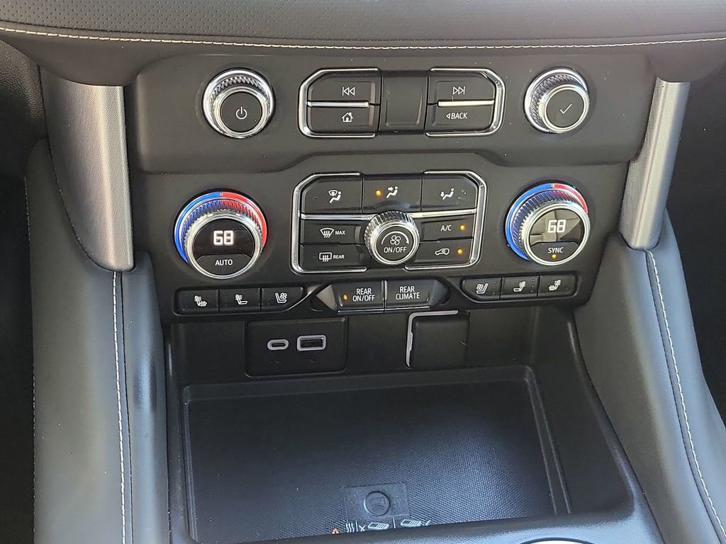 Certified 2024 GMC Yukon XL SLT w/ SLT Luxury Package image 35