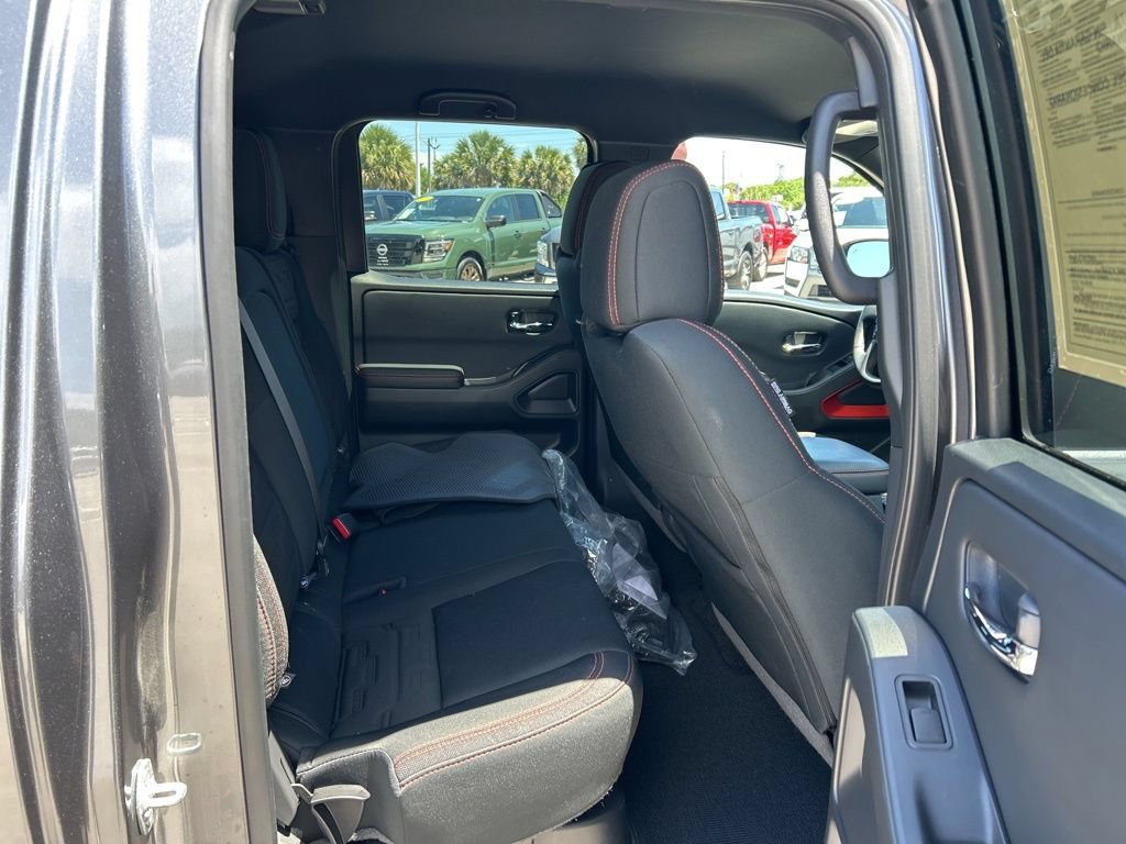 Certified 2025 Nissan Frontier PRO-4X AWD/4WD image 48
