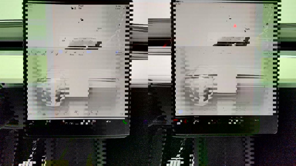 Used 2022 Tesla Model Y Performance image 22