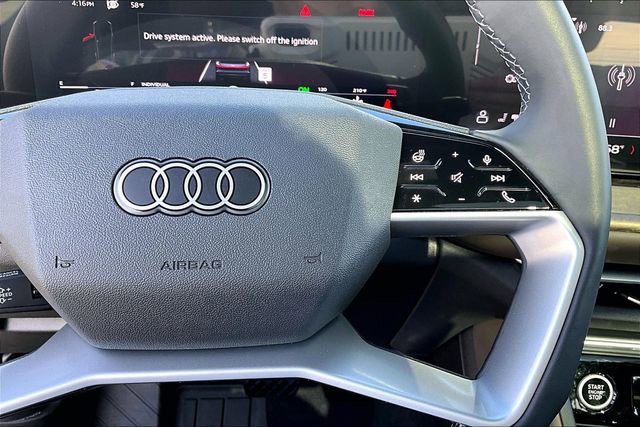 Used 2025 Audi Q5 Premium w/ Convenience Package image 12