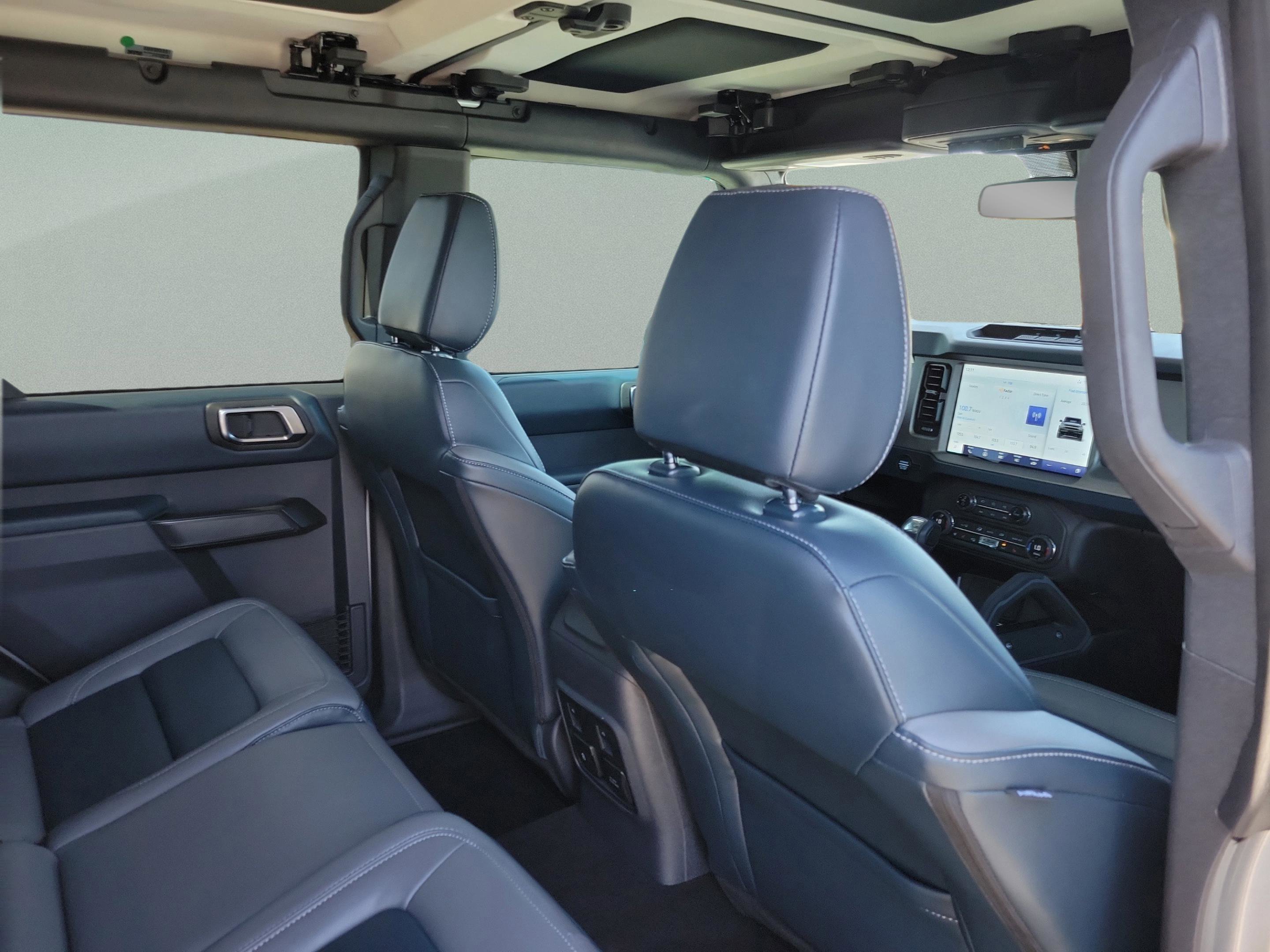 Used 2024 Ford Bronco Outer Banks image 28