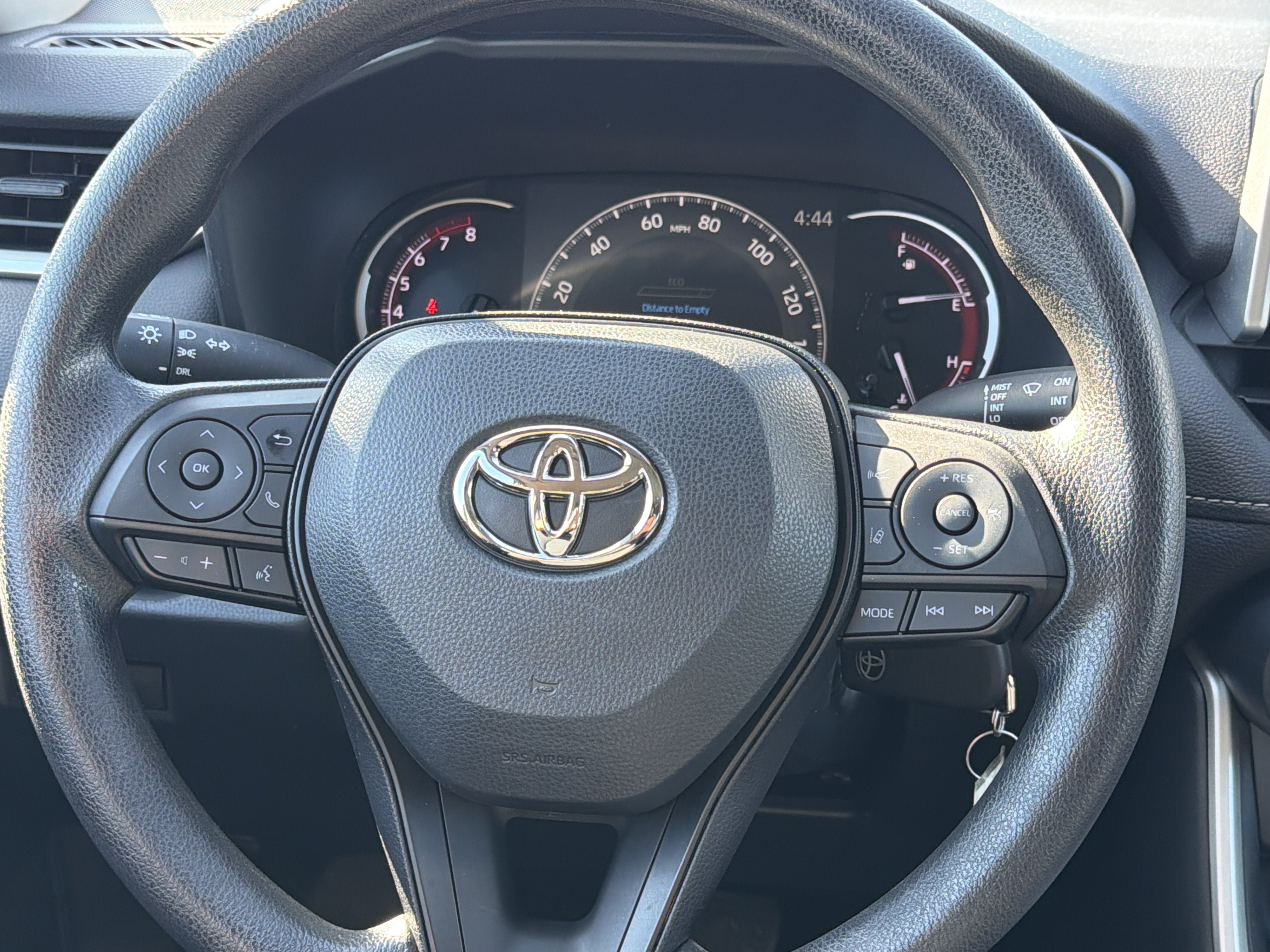 Used 2023 Toyota RAV4 LE AWD/4WD image 11