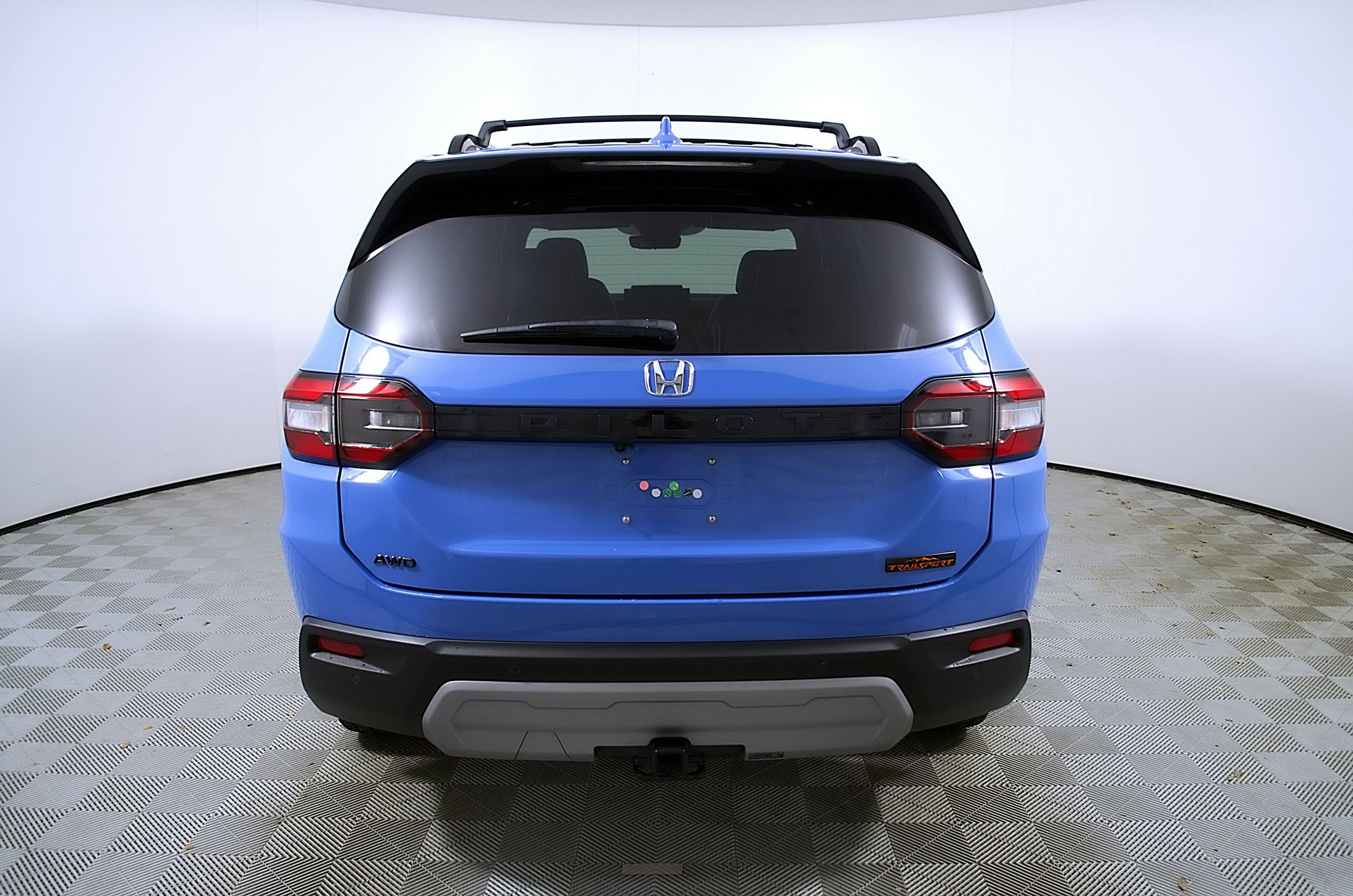 Used 2023 Honda Pilot TrailSport image 9