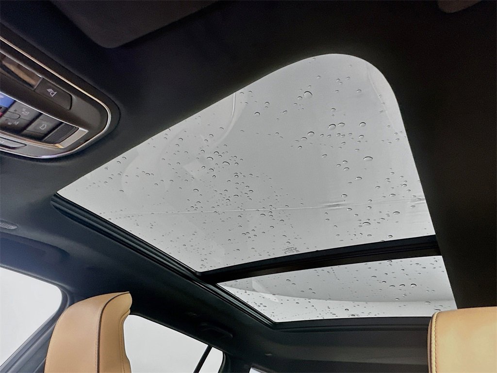 New 2025 Jeep Grand Cherokee Summit image 14