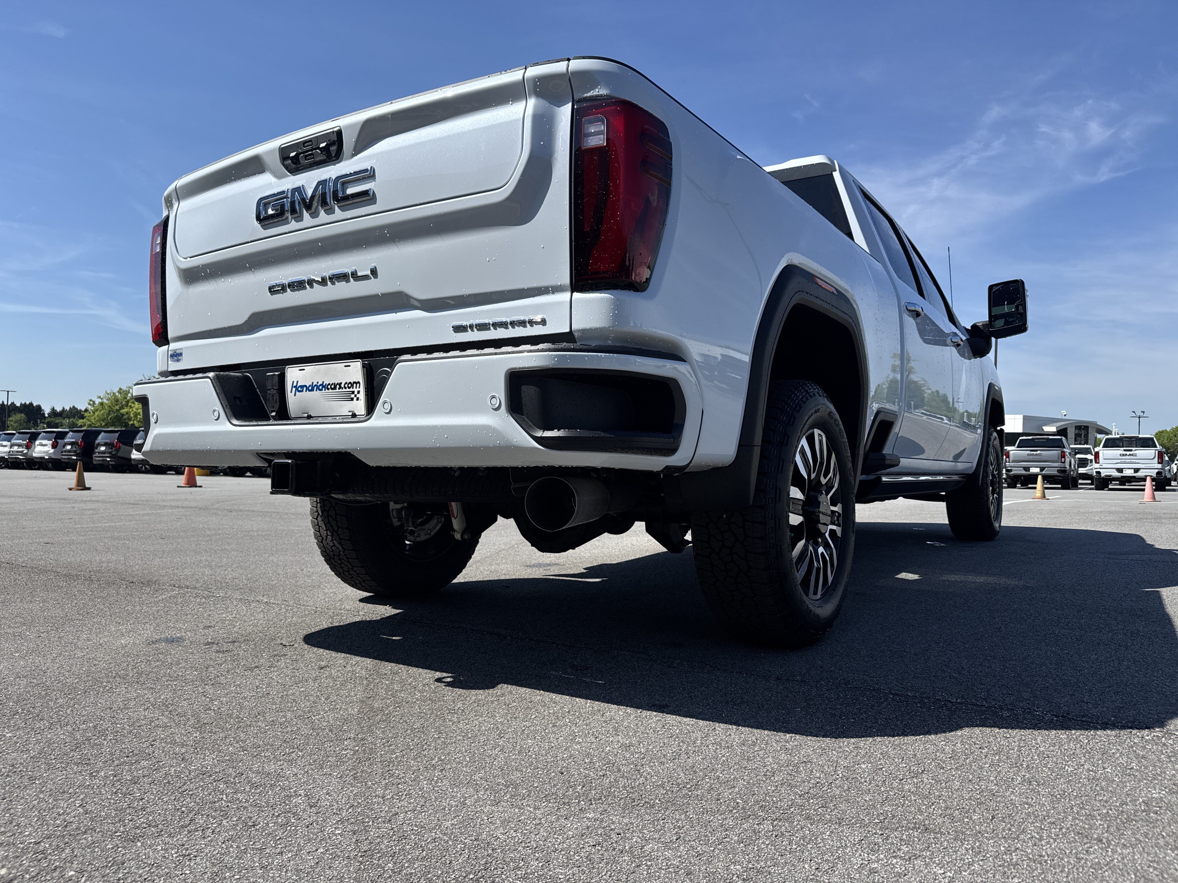 New 2026 GMC Sierra 2500 Denali Ultimate AWD/4WD image 10
