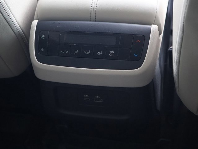 Used 2024 Nissan Pathfinder SL image 24