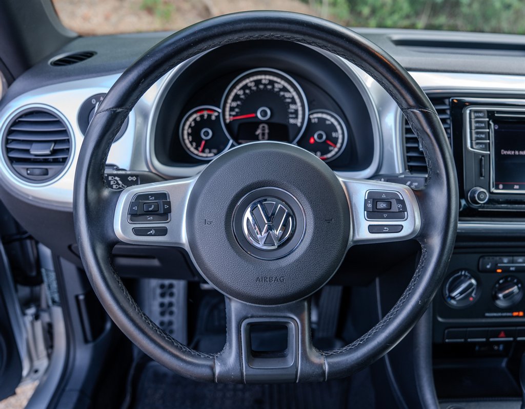 Used 2016 Volkswagen Beetle 1.8T SEL FWD image 15