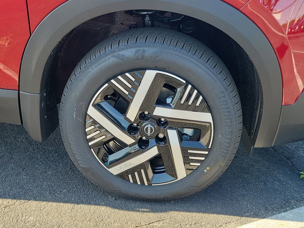 New 2026 Nissan Kicks SV w/ Cold Weather Package FWD image 4