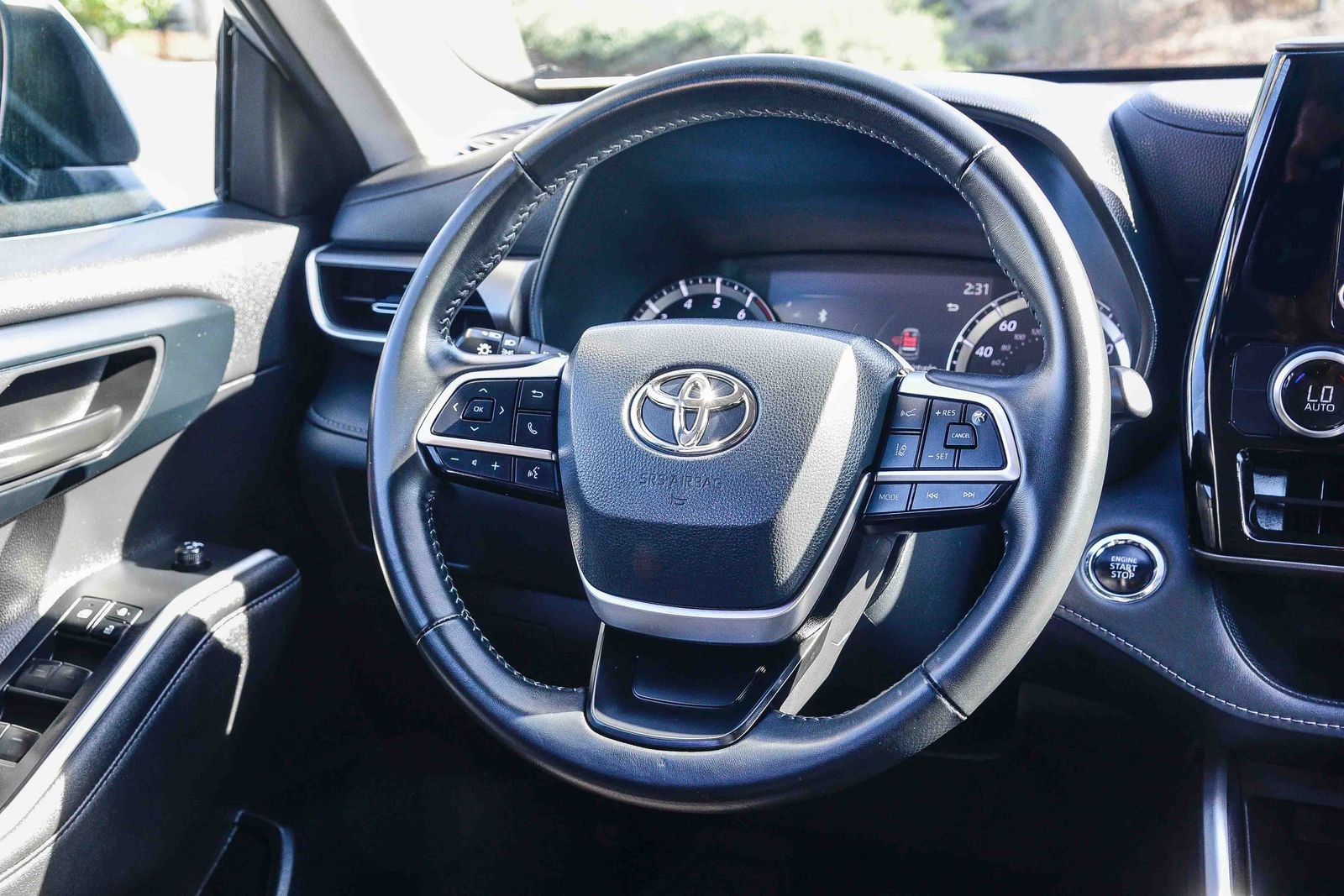 Certified 2023 Toyota Highlander LE image 18