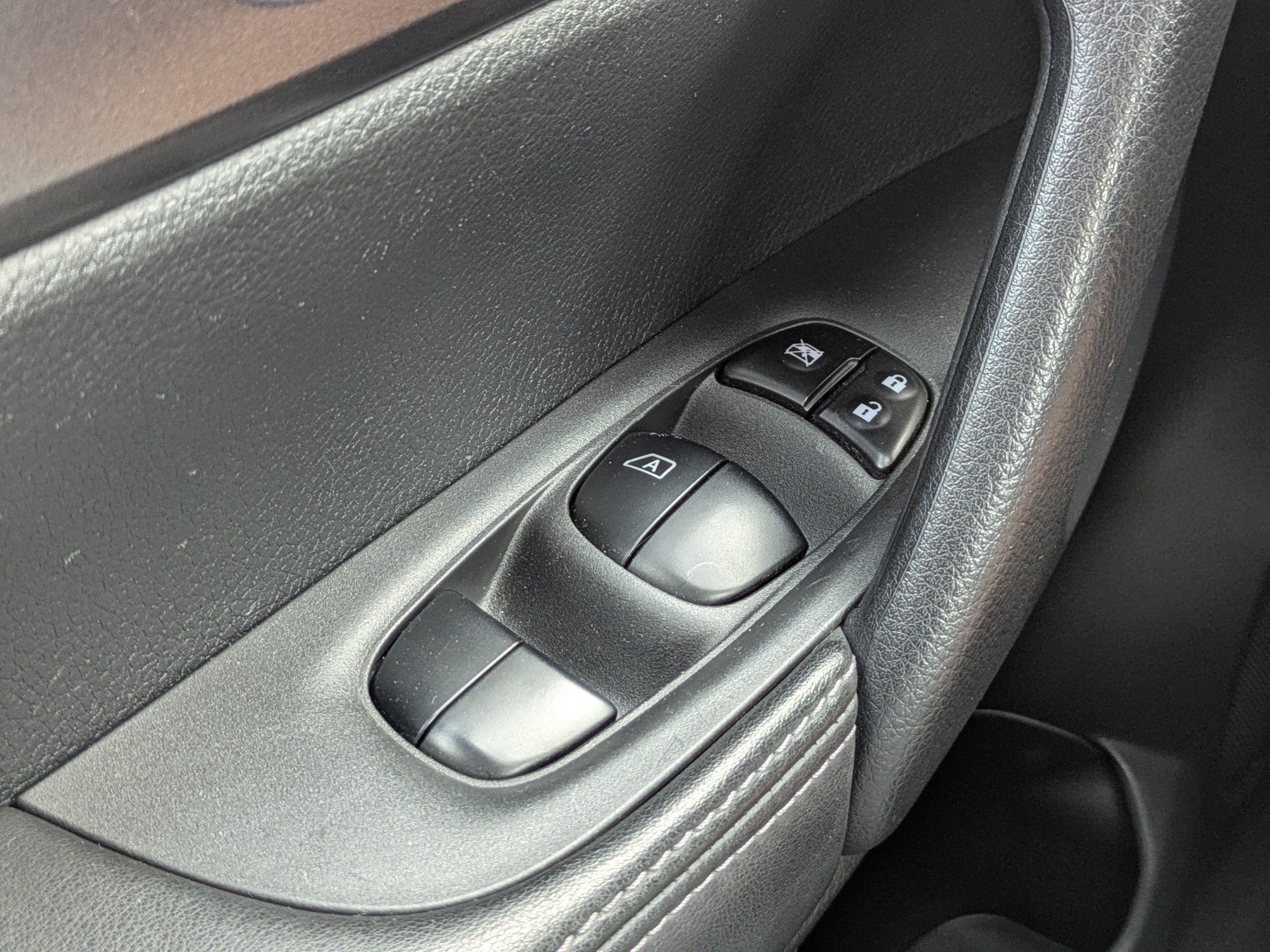 Certified 2021 Nissan Rogue Sport S FWD image 23