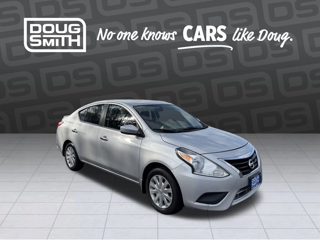 Used 2015 Nissan Versa SV image 7