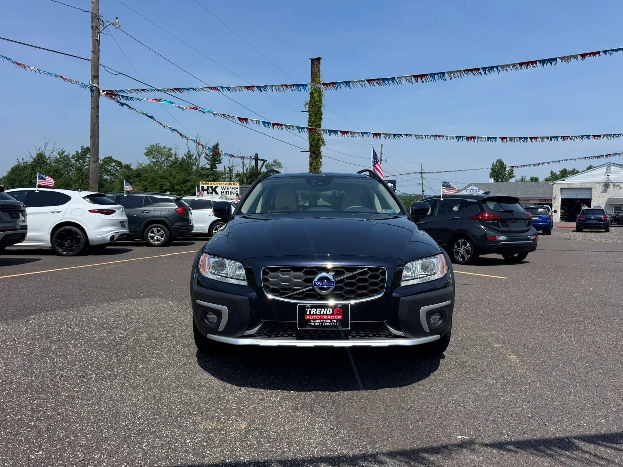 Used 2016 Volvo XC70 T5 Platinum w/ Protection Package AWD/4WD image 2